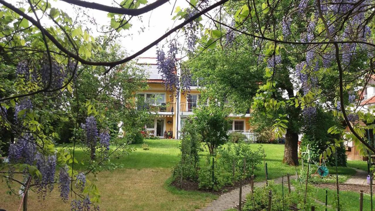 Appartementhaus Loewenzahn Bad Fussing Bagian luar foto